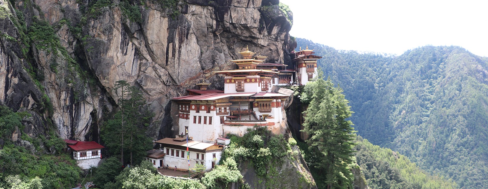 Laya Gasa Trek Bhutan – Ultimate Himalayan Adventure